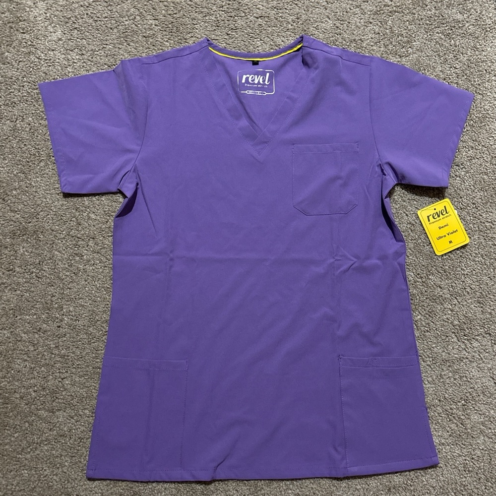 Fabletics Women’s Purple Scrub Tops Tees Nurse Size Medium